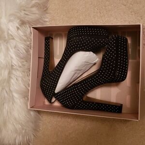 Black BCBG Heels